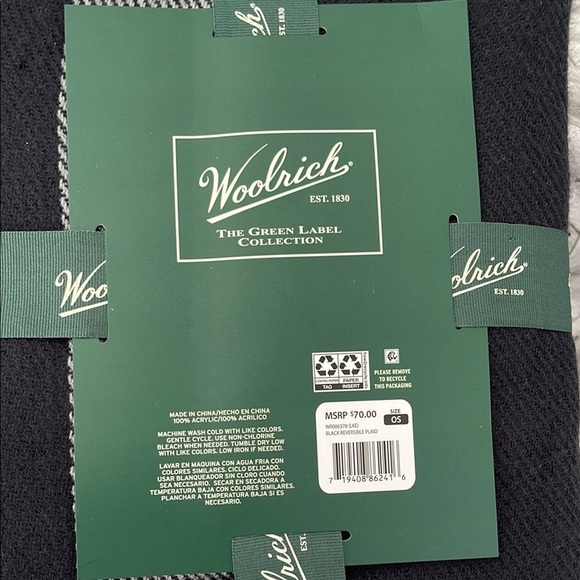 Woolrich Reversible Blanket Wrap - Black and Gray - Picture 3 of 4